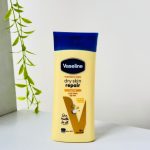 Vaseline Intensive Care Dry Skin Repair Moisturising Body Lotion 120ml